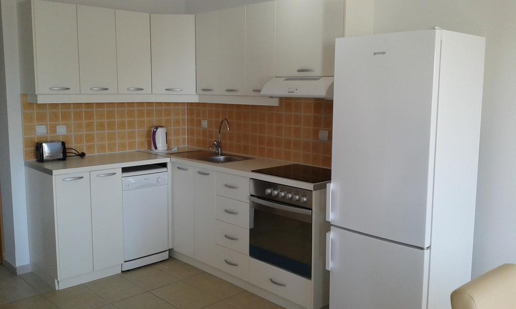 Oro Apartments Petrovac 部屋 写真