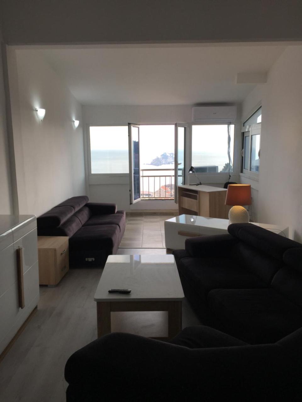 Oro Apartments Petrovac エクステリア 写真